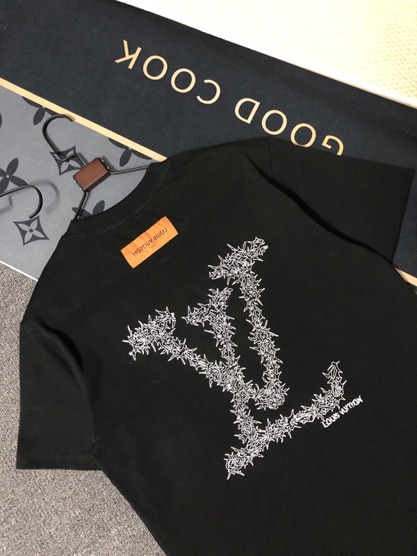 ブランドTシャツ細部ディテール